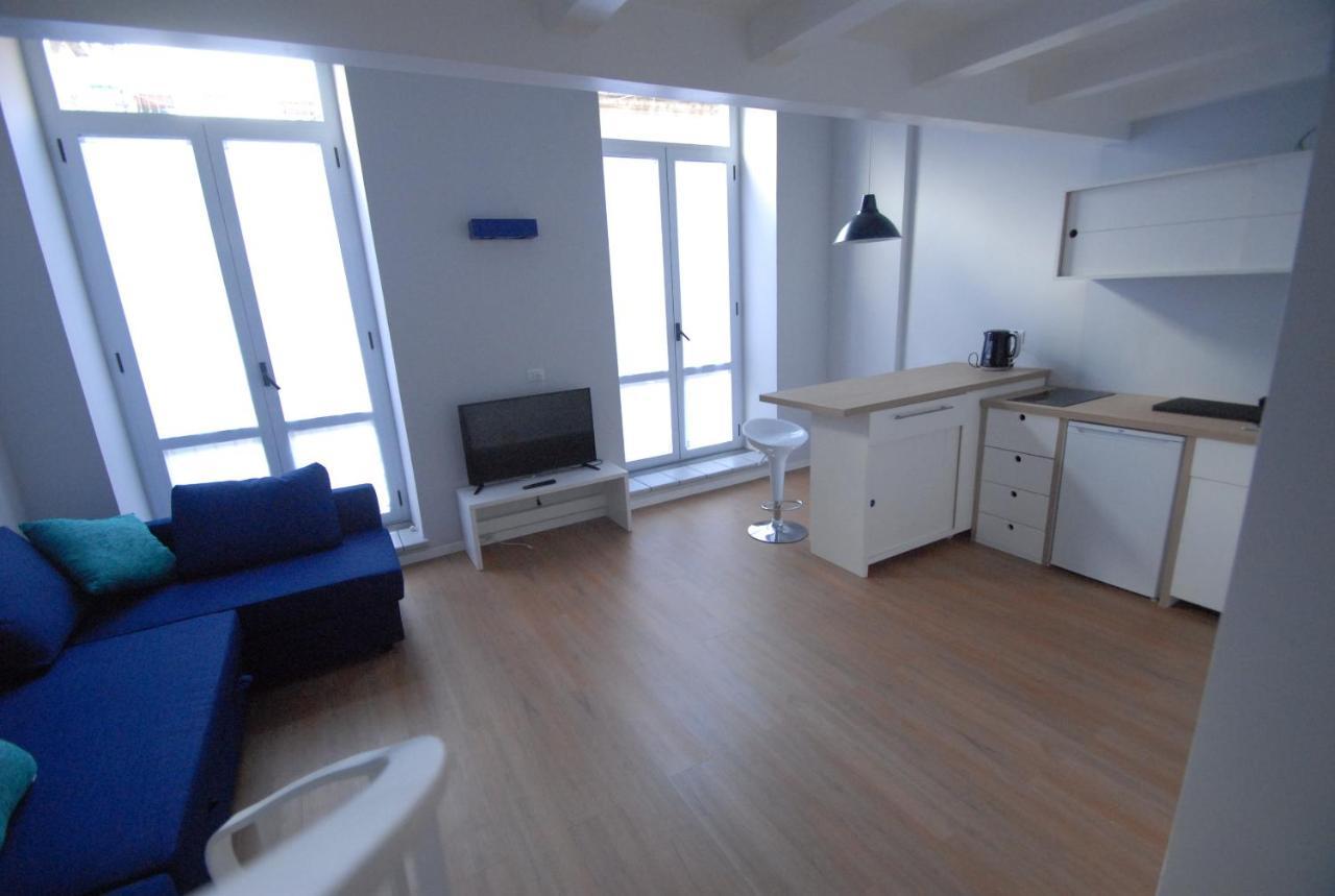 Vicool Apartments - Centro Storico Napoli Екстер'єр фото