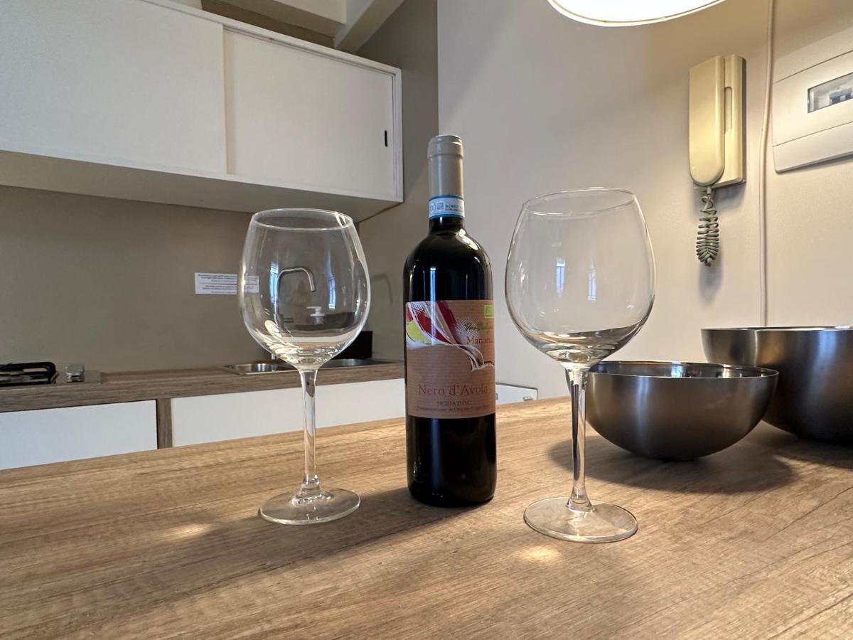 Vicool Apartments - Centro Storico Napoli Екстер'єр фото