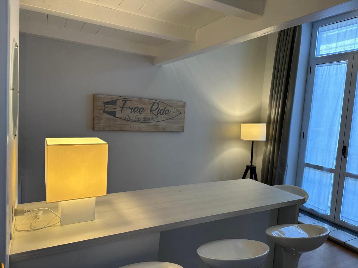 Vicool Apartments - Centro Storico Napoli Екстер'єр фото