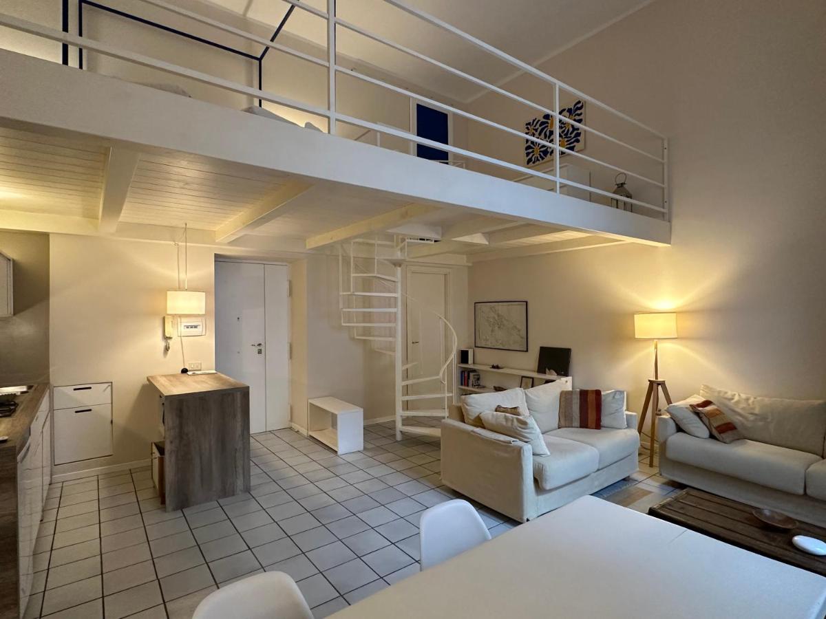 Vicool Apartments - Centro Storico Napoli Екстер'єр фото